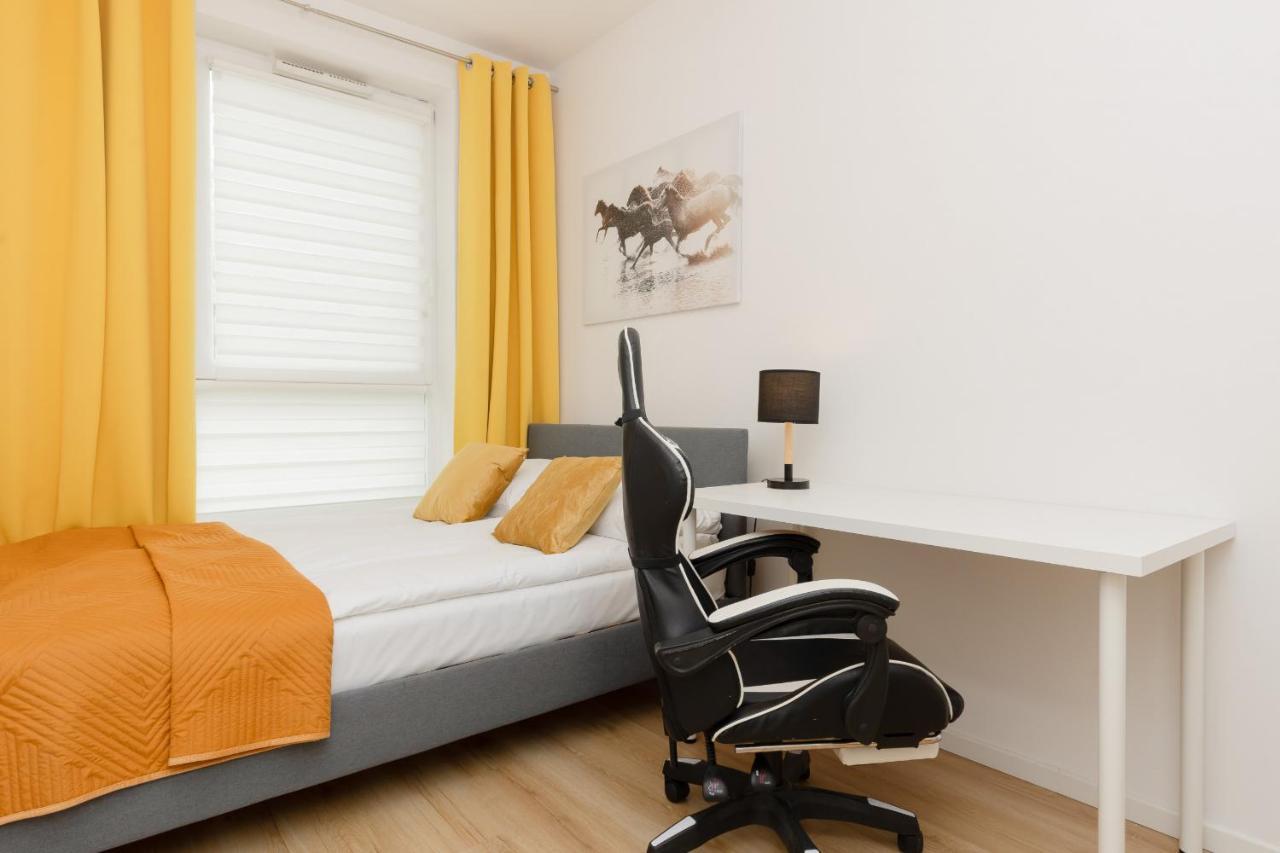 Apartment With Ac Warsaw Mokotow Business Centre By Noclegi Renters Eksteriør billede