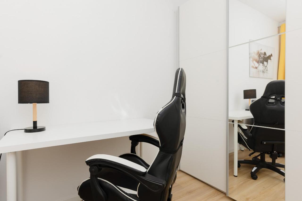 Apartment With Ac Warsaw Mokotow Business Centre By Noclegi Renters Eksteriør billede